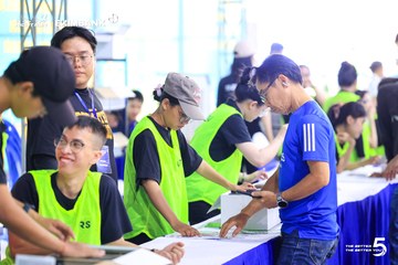 Photo HO CHI MINH CITY NIGHT RUN EXIMBANK 2026 - 029d701d052a5a66871f265e12e613e3.jpg