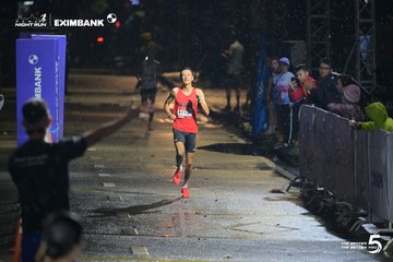 Photo HO CHI MINH CITY NIGHT RUN EXIMBANK 2026 - 043c6418526fc11cd4eacc8d7a0bd9aa.jpg