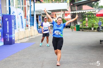 Photo HO CHI MINH CITY NIGHT RUN EXIMBANK 2026 - 049fd7d3b3ae250e384a47e74760e2fd.jpg
