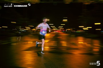 Ảnh sự kiện HO CHI MINH CITY NIGHT RUN EXIMBANK 2026 - 04e933cb4963e4ddc660538f579c01bb.jpg