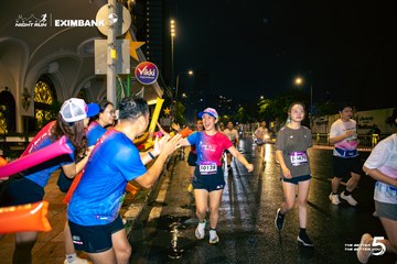 Ảnh sự kiện HO CHI MINH CITY NIGHT RUN EXIMBANK 2026 - 058435317be8ac315f6e5ddcd33855b3.jpg