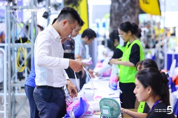 Photo HO CHI MINH CITY NIGHT RUN EXIMBANK 2026 - 05f3e03e8f172a16a45d8a5c105aa8a2.jpg