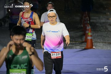 Photo HO CHI MINH CITY NIGHT RUN EXIMBANK 2026 - 0794ca3dee6823303d76e49aeae8a9c2.jpg