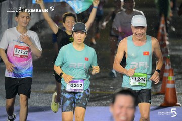 Photo HO CHI MINH CITY NIGHT RUN EXIMBANK 2026 - 07eb18fde12e74103ed48e131918e1e7.jpg