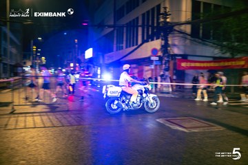 Photo HO CHI MINH CITY NIGHT RUN EXIMBANK 2026 - 08439ea896ae0dd0992718b13543a082.jpg
