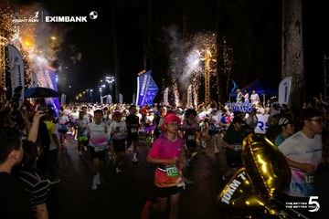 Ảnh sự kiện HO CHI MINH CITY NIGHT RUN EXIMBANK 2026 - 09926b6756bfb8eb9ef65712f97de38e.jpg