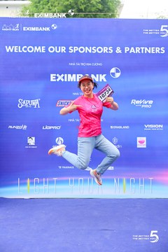 Photo HO CHI MINH CITY NIGHT RUN EXIMBANK 2026 - 09b8d7cbb0c89d323adb2bfaac15c2de.jpg