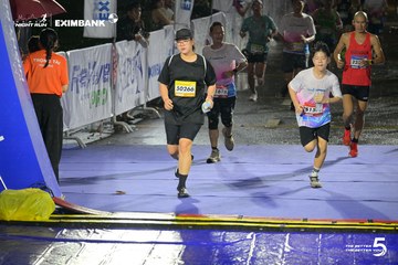 Photo HO CHI MINH CITY NIGHT RUN EXIMBANK 2026 - 0ad0b060dc98893a808cabb6194b5665.jpg