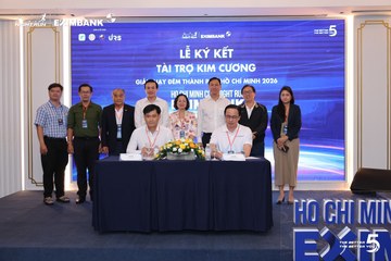 Photo HO CHI MINH CITY NIGHT RUN EXIMBANK 2026 - 0c3dc9c074d2719808abc277613f77da.jpg