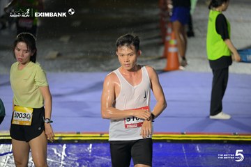 Photo HO CHI MINH CITY NIGHT RUN EXIMBANK 2026 - 0c981442c179702f25e508614e7a8ab5.jpg