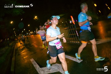 Photo HO CHI MINH CITY NIGHT RUN EXIMBANK 2026 - 0ccec050a8a4c8178de673039c35dd90.jpg