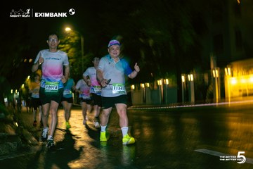 Photo HO CHI MINH CITY NIGHT RUN EXIMBANK 2026 - 0cf693a12acc1e5094db7e1ccbac8c5a.jpg