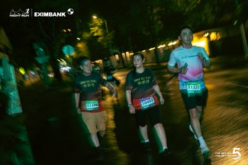 Photo HO CHI MINH CITY NIGHT RUN EXIMBANK 2026 - 0d68a87a6e873dacd1a1e377f5d6b76a.jpg