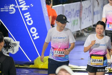 Photo HO CHI MINH CITY NIGHT RUN EXIMBANK 2026 - 0d6c189c2f00f83452f24a3b145bc7eb.jpg