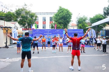 Photo HO CHI MINH CITY NIGHT RUN EXIMBANK 2026 - 0f473112af912527a9bf44bf06c2c942.jpg