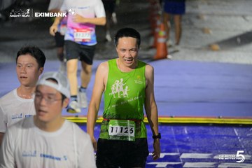 Photo HO CHI MINH CITY NIGHT RUN EXIMBANK 2026 - 0f570287f68ed45dfd35e623da631bcb.jpg
