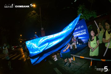 Photo HO CHI MINH CITY NIGHT RUN EXIMBANK 2026 - 10cb34437e3f457f6fab2630247701f1.jpg
