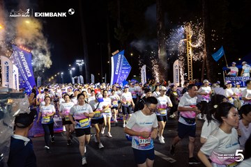 Ảnh sự kiện HO CHI MINH CITY NIGHT RUN EXIMBANK 2026 - 1139f1e18d982bfc49467893d79ca71b.jpg