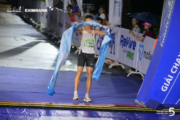 Photo HO CHI MINH CITY NIGHT RUN EXIMBANK 2026 - 117bb5eac8b9d600e44ca75f81bacf95.jpg