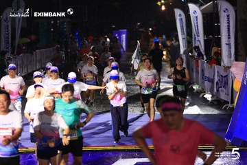 HO CHI MINH CITY NIGHT RUN EXIMBANK 2026 - Ảnh #4987619