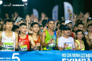 Photo HO CHI MINH CITY NIGHT RUN EXIMBANK 2026 - 128694272212f8395cdcafcdfc413c11.jpg