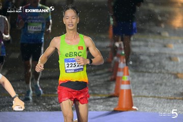 Photo HO CHI MINH CITY NIGHT RUN EXIMBANK 2026 - 1288b56ddf1c4d53ccf46680e459a789.jpg