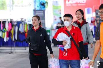 Photo HO CHI MINH CITY NIGHT RUN EXIMBANK 2026 - 130a0eff7c089efdd60b34a769195064.jpg