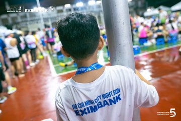 Photo HO CHI MINH CITY NIGHT RUN EXIMBANK 2026 - 14259756cb3a148e56844bb98546727e.jpg