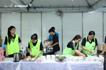 Ảnh sự kiện HO CHI MINH CITY NIGHT RUN EXIMBANK 2026 - 145adcb3045fa3852fa2451e22bea352.jpg