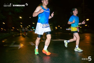 Photo HO CHI MINH CITY NIGHT RUN EXIMBANK 2026 - 14617d76768cfe3e6366e41a69dd46d8.jpg