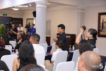 Photo HO CHI MINH CITY NIGHT RUN EXIMBANK 2026 - 14e34eb90f04a1297c37fc0f07372000.jpg