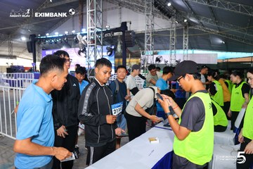 Photo HO CHI MINH CITY NIGHT RUN EXIMBANK 2026 - 15f8d5f3b8e6754900028dc38a31a59d.jpg