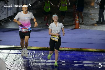 Photo HO CHI MINH CITY NIGHT RUN EXIMBANK 2026 - 176d08486c718d164f1ea54dbffc6b68.jpg