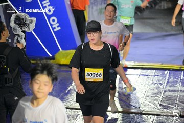 Photo HO CHI MINH CITY NIGHT RUN EXIMBANK 2026 - 17d50aae99ac718699886688c541d281.jpg
