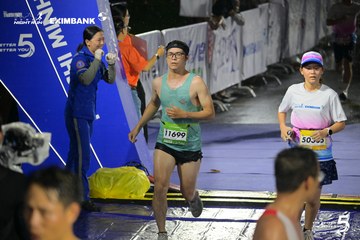Photo HO CHI MINH CITY NIGHT RUN EXIMBANK 2026 - 17f07b129eb8d97c4cd385958b4d1410.jpg