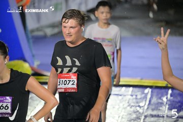 Photo HO CHI MINH CITY NIGHT RUN EXIMBANK 2026 - 184ad360596420bf9a52f19e6d5416f5.jpg