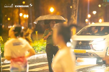 Photo HO CHI MINH CITY NIGHT RUN EXIMBANK 2026 - 18a159ceadb428ce04095a5fa5a75942.jpg