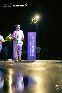 Ảnh sự kiện HO CHI MINH CITY NIGHT RUN EXIMBANK 2026 - 19152ec145a4b2951bbac11b2601a575.jpg
