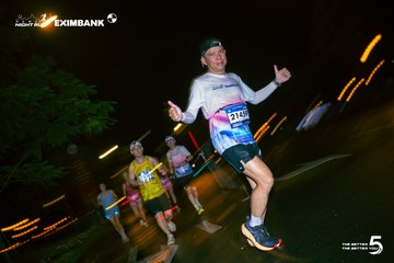 Photo HO CHI MINH CITY NIGHT RUN EXIMBANK 2026 - 1a39ba3180c3f3d785bd7983bf0fb76c.jpg