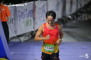 Photo HO CHI MINH CITY NIGHT RUN EXIMBANK 2026 - 1b4a319653177ed52be344dcfedc0b3e.jpg