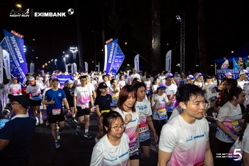 Ảnh sự kiện HO CHI MINH CITY NIGHT RUN EXIMBANK 2026 - 1c2bb05cc8e5ec4ddfe46ef712654313.jpg