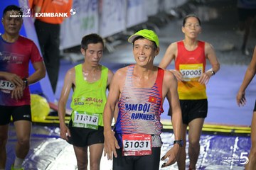 Photo HO CHI MINH CITY NIGHT RUN EXIMBANK 2026 - 1c3b4f2c206b9503f19762f0fc65f17e.jpg