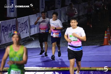 HO CHI MINH CITY NIGHT RUN EXIMBANK 2026 - Ảnh #4987458