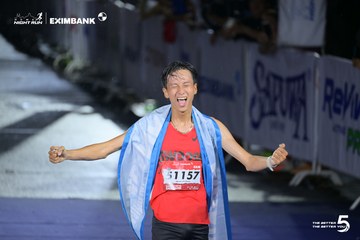 Photo HO CHI MINH CITY NIGHT RUN EXIMBANK 2026 - 1cfedfbdbb3ae190a268d8538be544ae.jpg