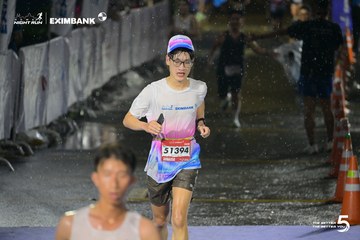 Photo HO CHI MINH CITY NIGHT RUN EXIMBANK 2026 - 202a47bfc6468d990e48de3a3d34a5b4.jpg