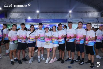 Ảnh sự kiện HO CHI MINH CITY NIGHT RUN EXIMBANK 2026 - 221fe8be5a00df0252d44a6e87ce6a13.jpg