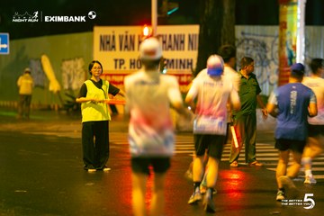 Photo HO CHI MINH CITY NIGHT RUN EXIMBANK 2026 - 225f10112d58621aa91e2137da71403a.jpg