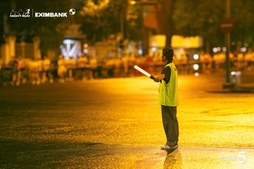 Photo HO CHI MINH CITY NIGHT RUN EXIMBANK 2026 - 22f642cd53b2b88758409bad27db2fcf.jpg