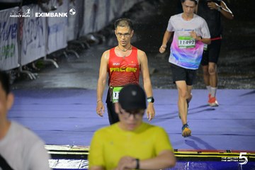 Photo HO CHI MINH CITY NIGHT RUN EXIMBANK 2026 - 2329dfc9d14a3f780a5f89bec4ad3469.jpg