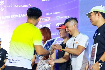 Photo HO CHI MINH CITY NIGHT RUN EXIMBANK 2026 - 244fb0292a1ad68bdcf5556f2537edd9.jpg